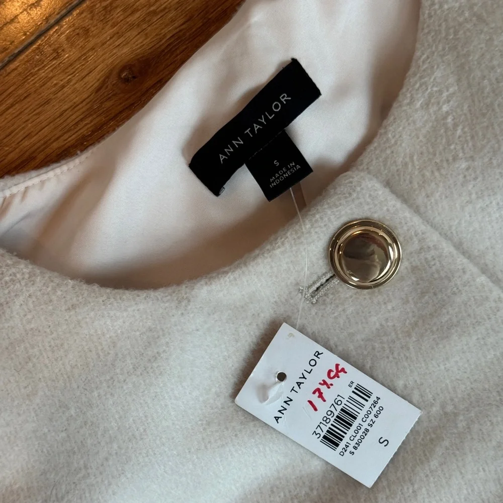 Ann Taylor Cream Trench Coat with Gold Accents - Picture 4 of 4